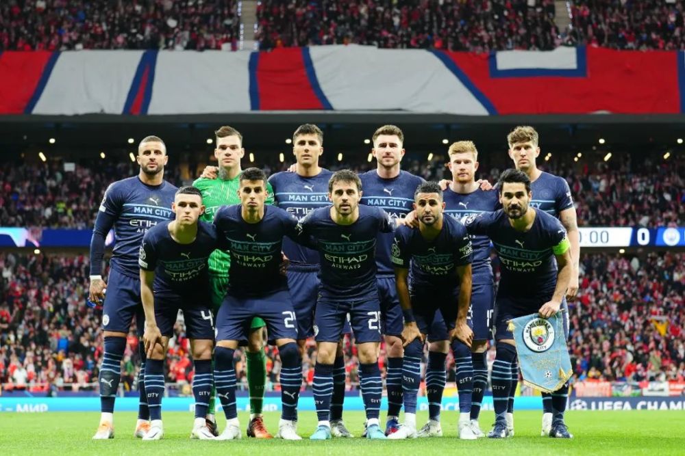 而杨鸣更偏 而杨鸣更偏